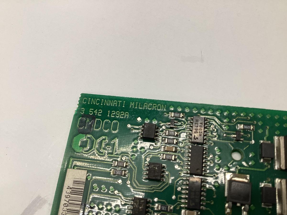Used CINCINNATI MILACRON Circuit Board 3-542-1292A / BRACKET Used