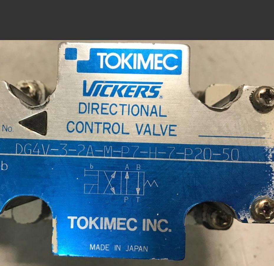 Used VICKERS Directional Control Valve DG4V32AMP7H7P2050 Used