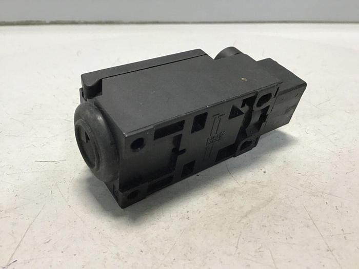 Used OMRON Limit Switch D4D-2120N #121656