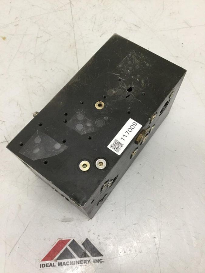Used CINCINNATI MILACRON Manifold Block C00220 D95WH #117009