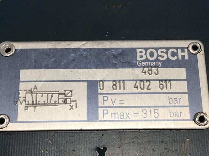 Used BOSCH 4-Way Solenoid Directional Servo Valve 0 811 404 601 USED