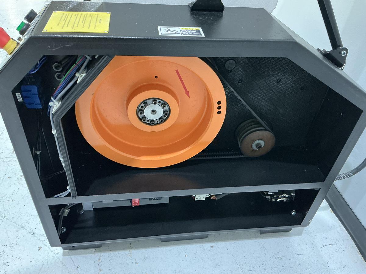 Used MILACRON Grinder / DNL / Not Cleaned yet