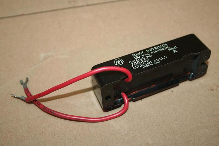 Used ALLEN BRADLEY Relay 700-N9 SER A #20759