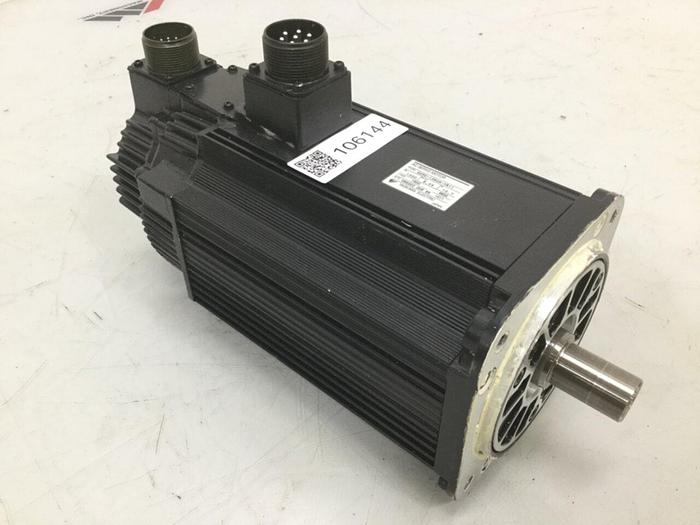 Used YASKAWA Servo Motor SGMG-13AWA-YR11 Used