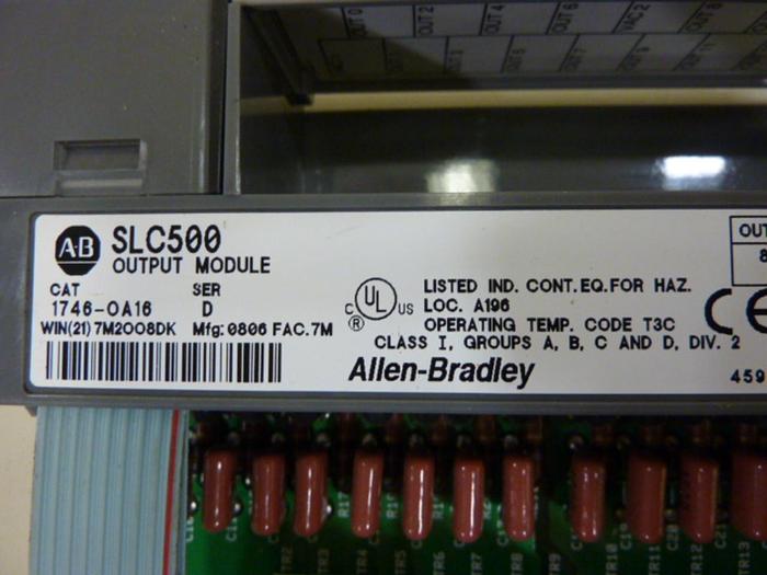 Used ALLEN BRADLEY Output Module 1746-OA16 SER D #59102