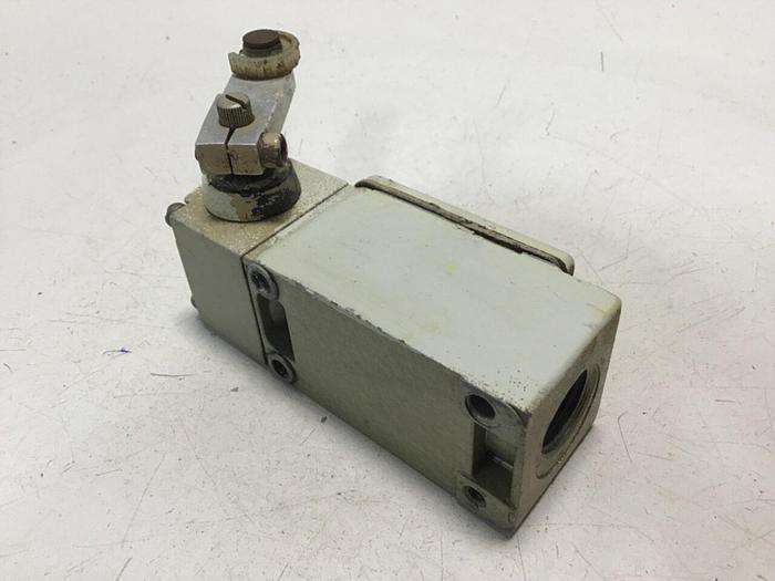 Used TELEMECANIQUE Lox-Switch C2JK05 #121847