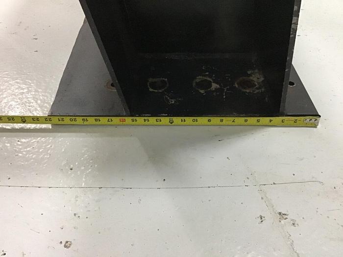 Used SEPRO Robot Stand 32X22 / ROBOT STAND #139090