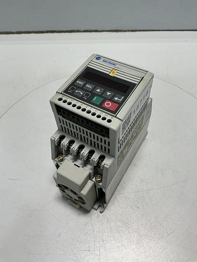 Used ALLEN BRADLEY 160-AA08NSF1 SER B