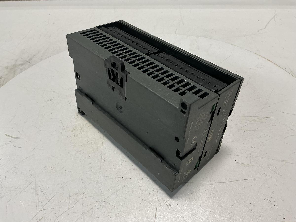 Used SIEMENS 6ES7 223-1BL22-0XA0