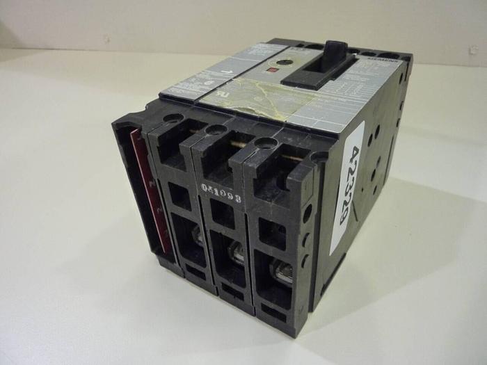 Used SIEMENS 3 Amp Circuit Breaker ED63A003 #42329