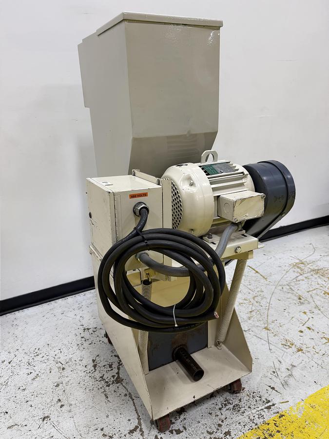 Used NELMOR GRINDER GRANULATOR G1012M1 72 12 5558