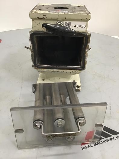 Used METAL FABRICATOR 7X7 DM