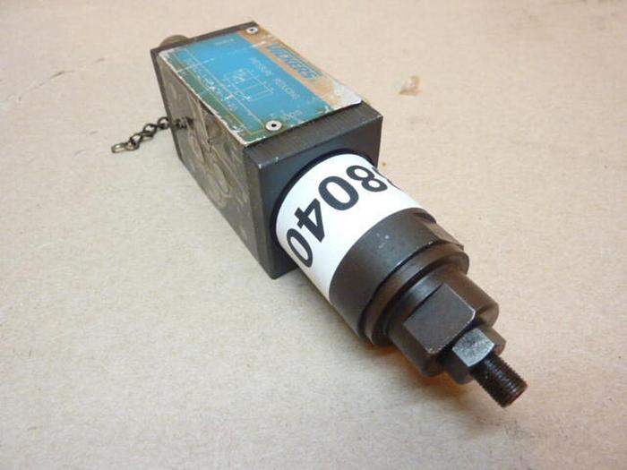 Used VICKERS Pressure Reducing Valve DGMX2-3-PP-CW-S-40 #38040