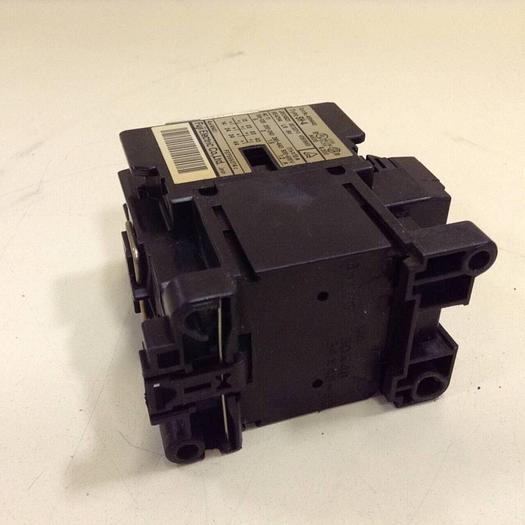 Used FUJI ELECTRIC Magnetic Contactor / Relay SH-4 4SH440 #78594