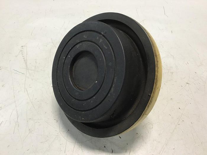 Used GENERIC Leveling Mount Pad 4 7/8 DIAMETER M/M #122733