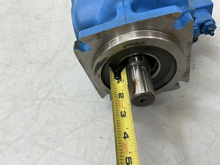 Used Vickers PVH074R