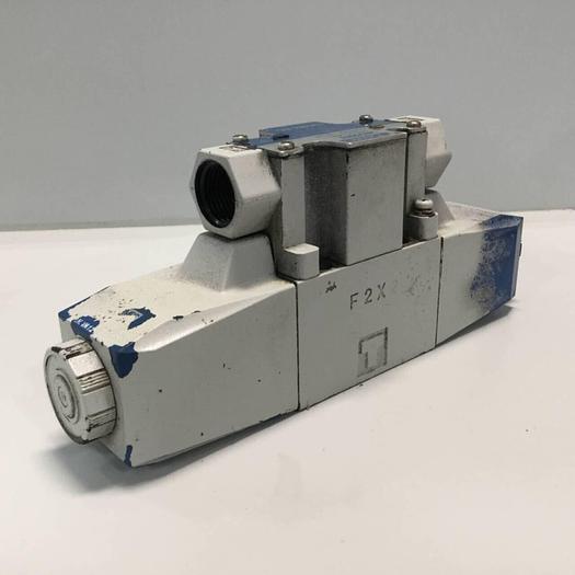 Used VICKERS Tokimec Directional Control Valve DG4V37CMP7H750 #91753