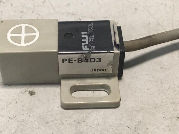 Used FUJI ELECTRIC Proximity Switch PE-B4D3 #128437