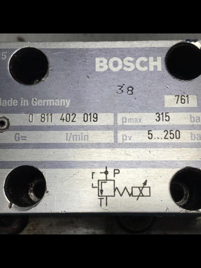 Used BOSCH Proportional Pressure Relief Valve 0 811 402 019 Used