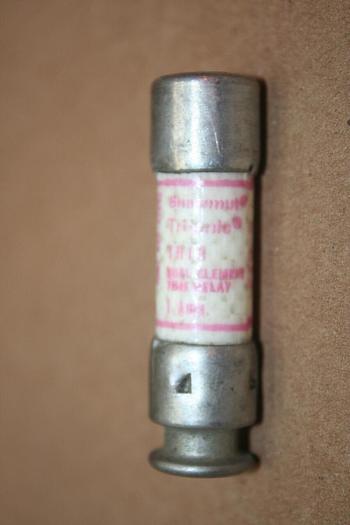 Used GOULD / SHAWMUT 1 Amp Fuse TR1R #19775
