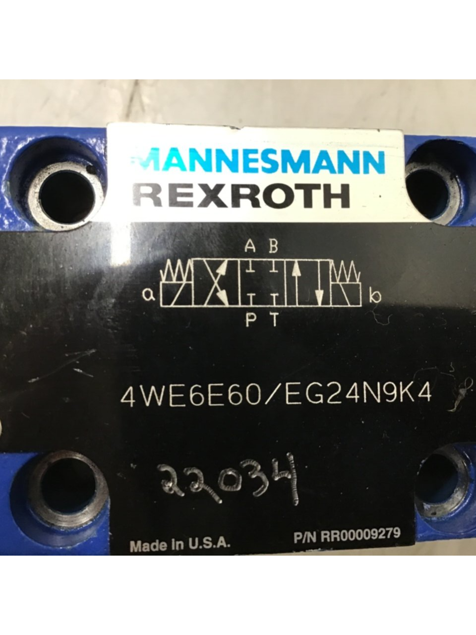 Used REXROTH Valve 4WE6E60/EG24N9K4 USED
