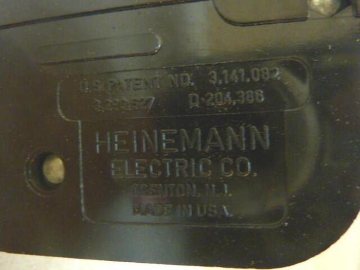 HEINEMANN 15 Amp Circuit Breaker CF3-G3-DU #31214