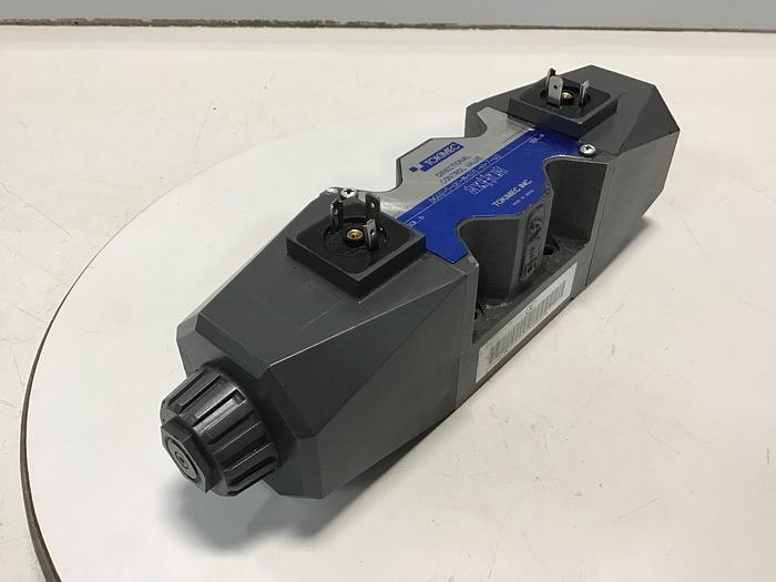 Used TOKIMEC Valve DG4V-5-OC-M-U7L-H-7-40 Used #145695