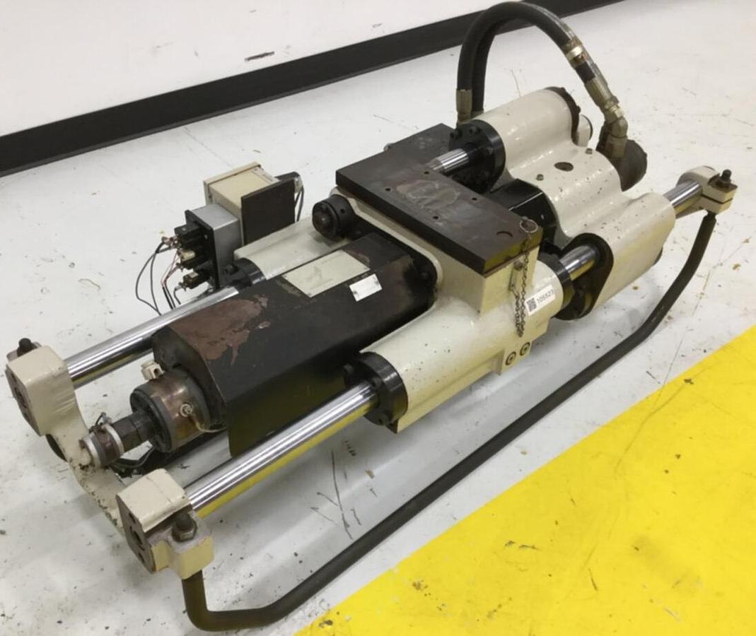 Used CINCINNATI MILACRON 1.08 Oz Injection Unit VS55-1.08 USED