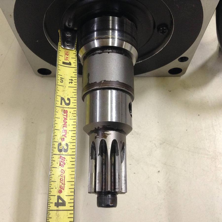 Used YASKAWA AC Servo Motor SGMP-15AWYR11 USED