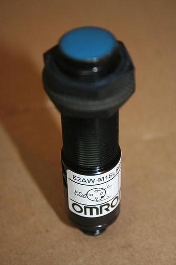OMRON Proximity Switch E2AW-M18LS05-M1-B1 #20589