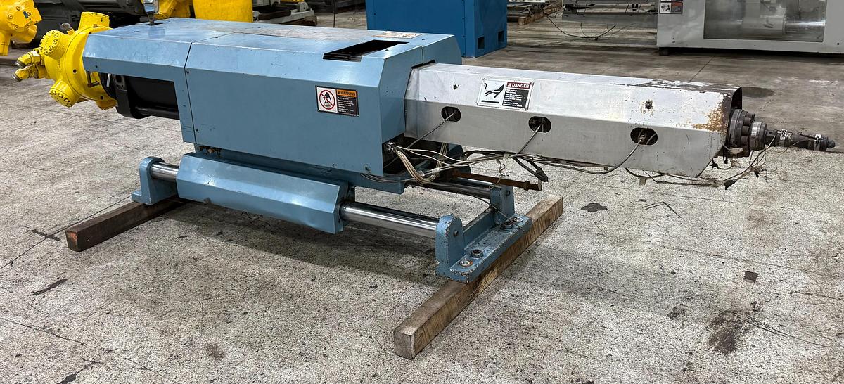 Used VAN DORN DEMAG 300-RS-30F HS-HT INJECTION UNIT