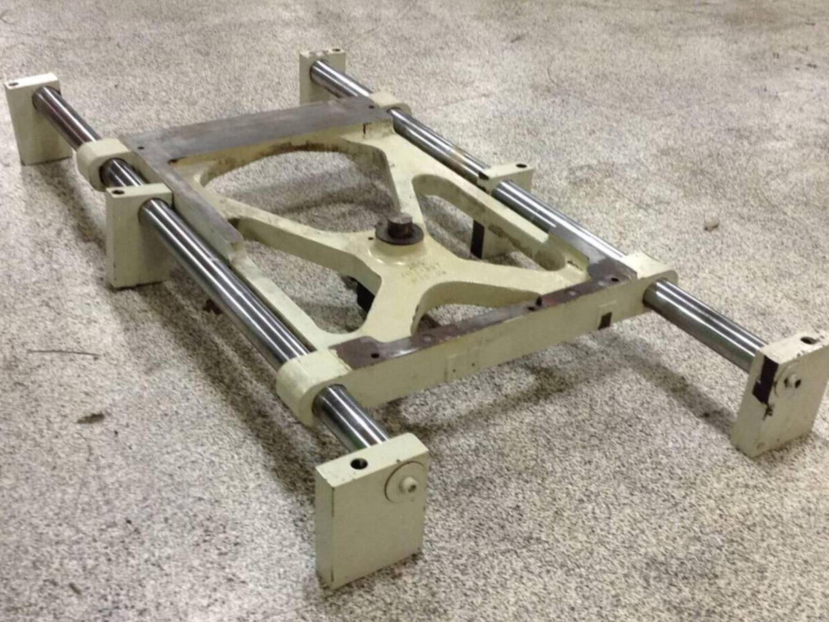 Used CINCINNATI MILACRON Injection Unit Sled VT440-21 USED 