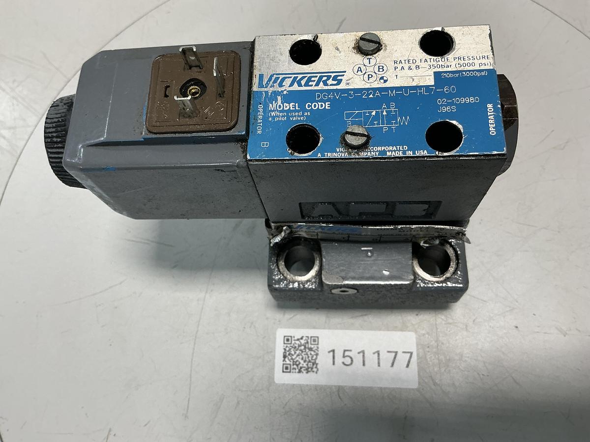 Used VICKERS DG4V-3-22A-M-U-HL7-60