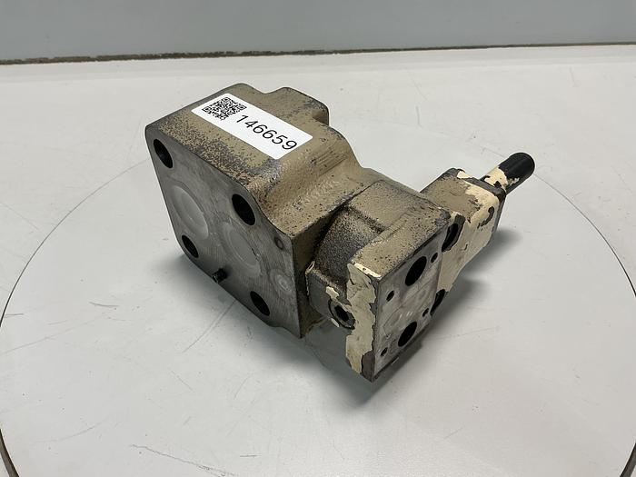 Used VICKERS TCG50-06-CEV-PL-T-11-LH-S10