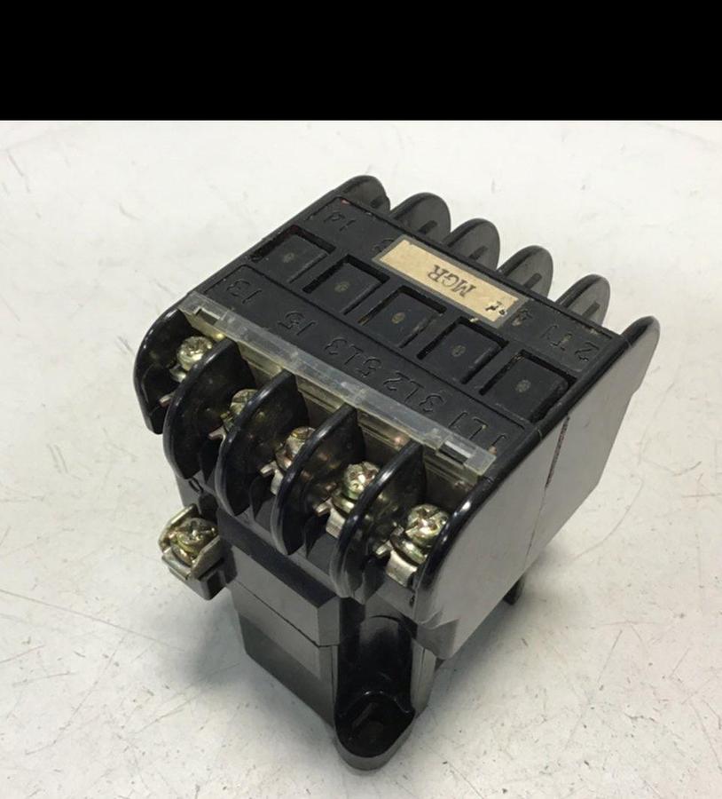 Used FUJI ELECTRIC Contactor SRCA3631-05/UL 1RC0B0 USED