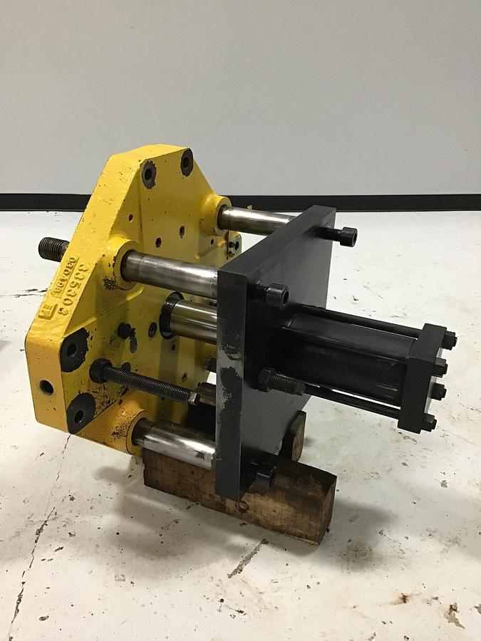 Used VAN DORN 335303 Ejector Box Used #142911