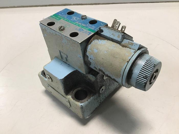 Used VICKERS Directional Valve DG4V3S7AMUHL760EN490 Used