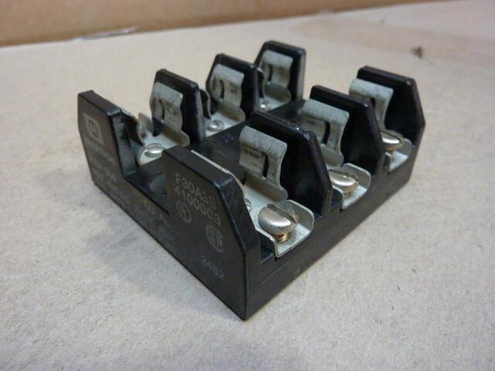 Used MARATHON 30 Amp Fuse Holder F30A3S  4100003 #30054