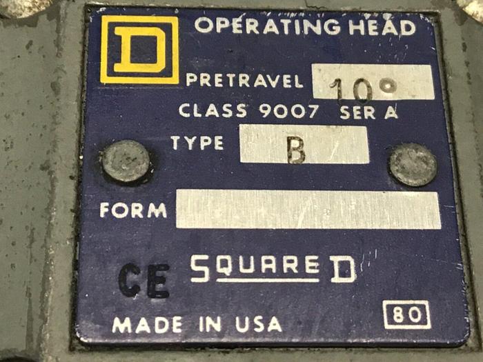 Used SQUARE D Limit Switch 9007-C66B2 #121956