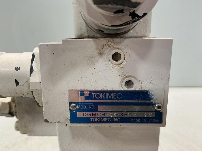 Used TOKIMEC DG4VS-3-0C-M-P7-H-7-P12-52