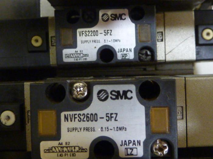 Used SMC Control Block w/ Valves VFS2100-5FZ #60114