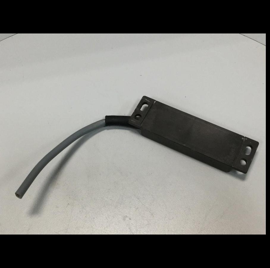 Used SCHMERSAL Safety Sensor BNS33-11Z-2063 Used