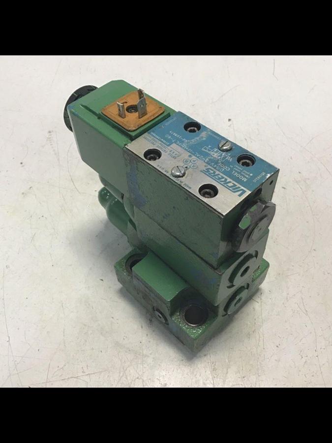 Used VICKERS Valves DG4V-3-2AL-M-U-HL7-60 Used