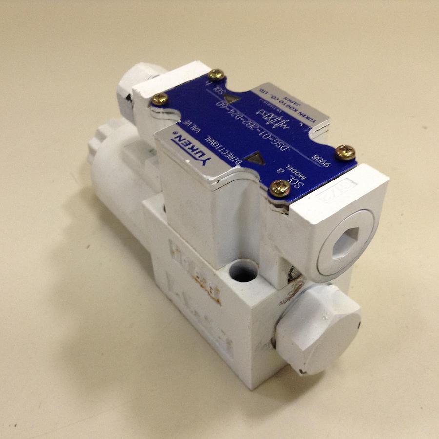 Used YUKEN Directional Valve DSG-01-2B2-D24-60 Used 