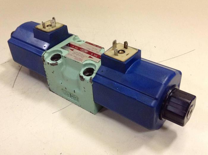 Used TOYOOKI KOGYO Solenoid Directional Valve HD3-3W-BGA-03A-WDD2S #87060