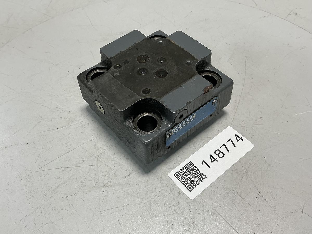 Used VICKERS CVCS-25-D1-S2-10-S19