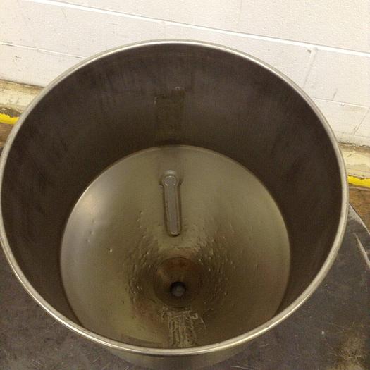 Used METAL FABRICATOR Hopper w/ Lid HOPPER996 #72996