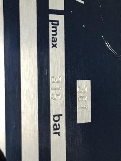 Used BOSCH Directional Control Valve 0 810 001 265 #132095