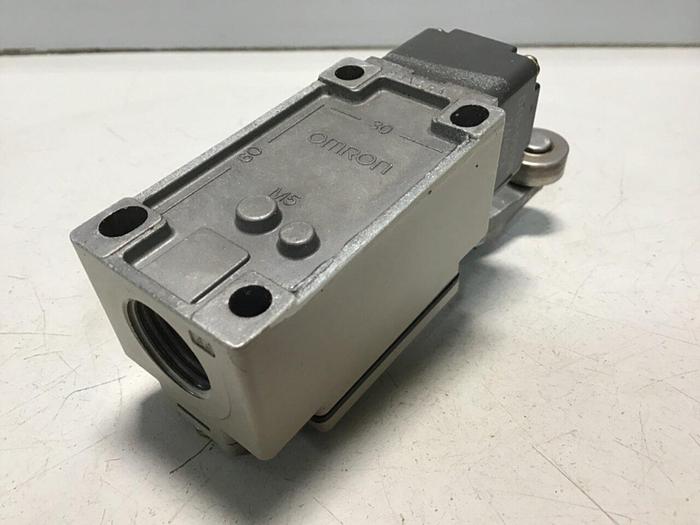 Used OMRON Limit Switch D4B-2115N-R #121528