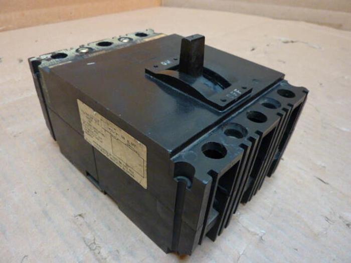 Used SQUARE D 15 Amp Circuit Breaker KF-513 (ISSUE) #28447